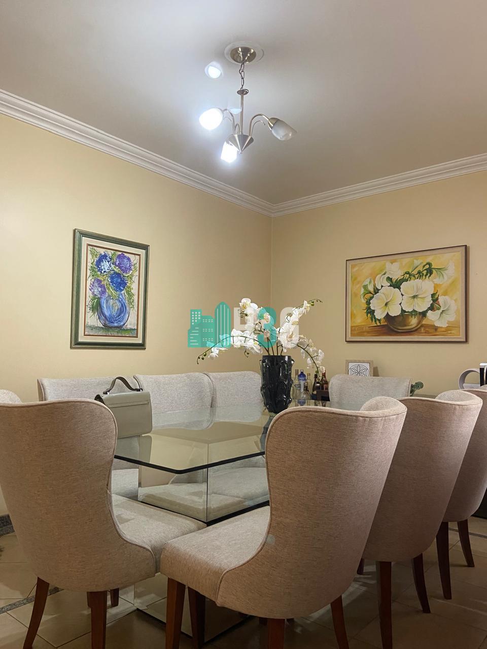 Apartamento à Venda no Edifício Ciappina em Apucarana/Pr