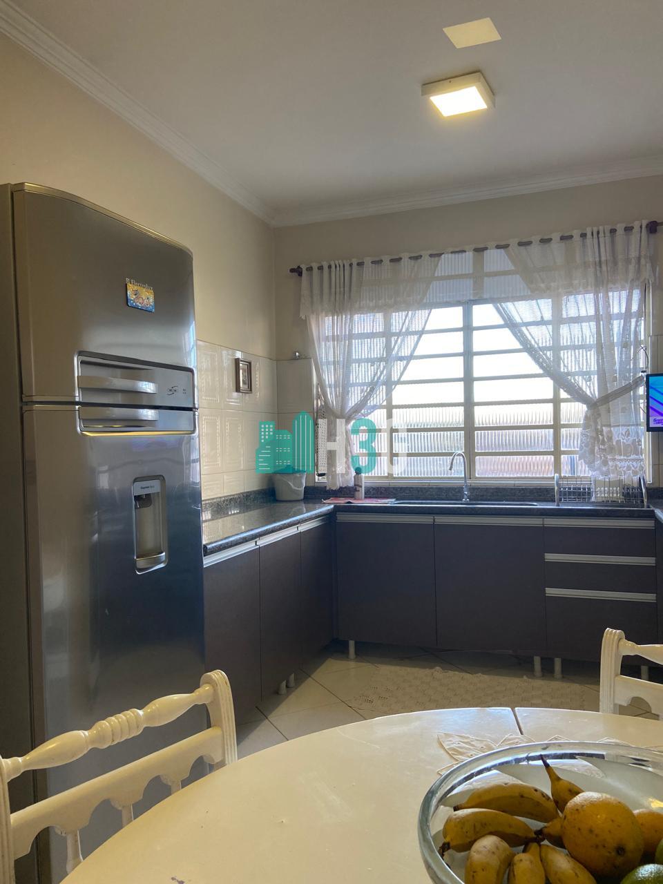 Apartamento à Venda no Edifício Ciappina em Apucarana/Pr