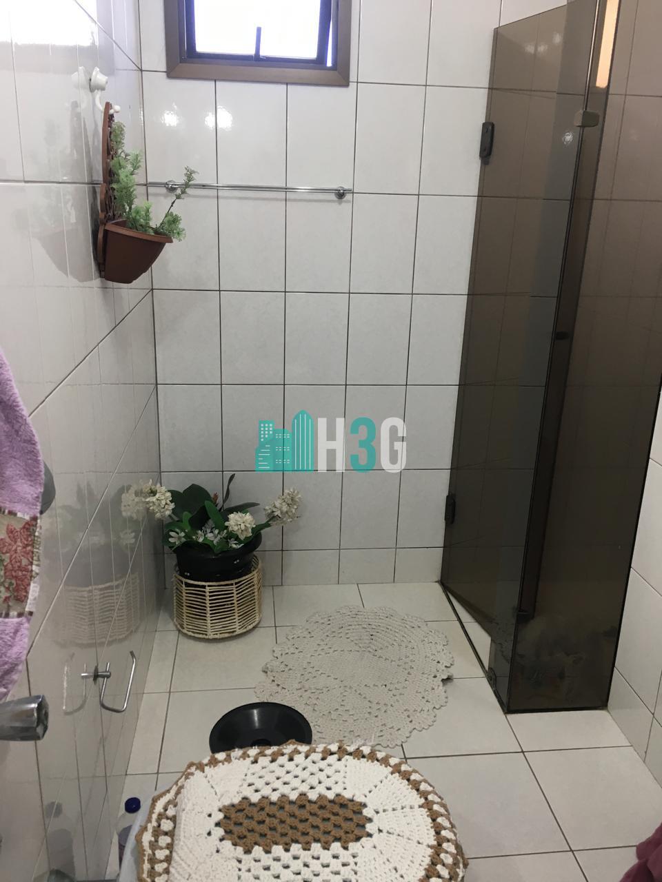 Apartamento á Venda no Edificio Caioba em Apucarana/Pr