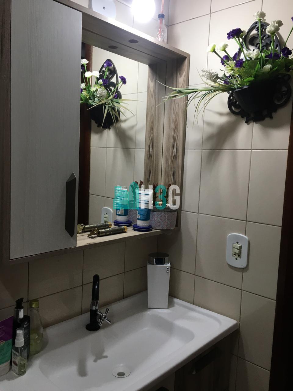 Apartamento á Venda no Edificio Caioba em Apucarana/Pr