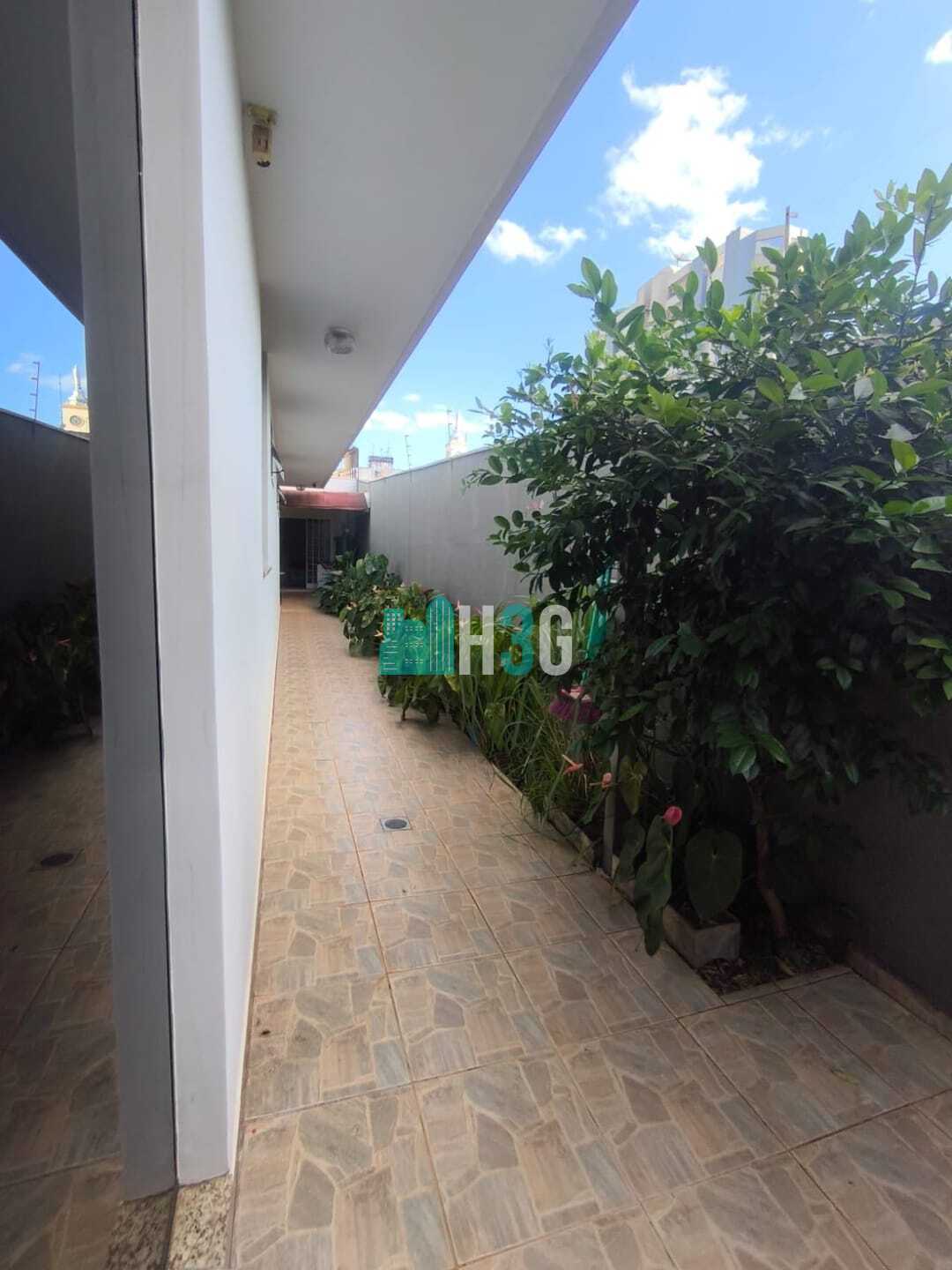 Casa a venda no Centro em Apucarana/Pr