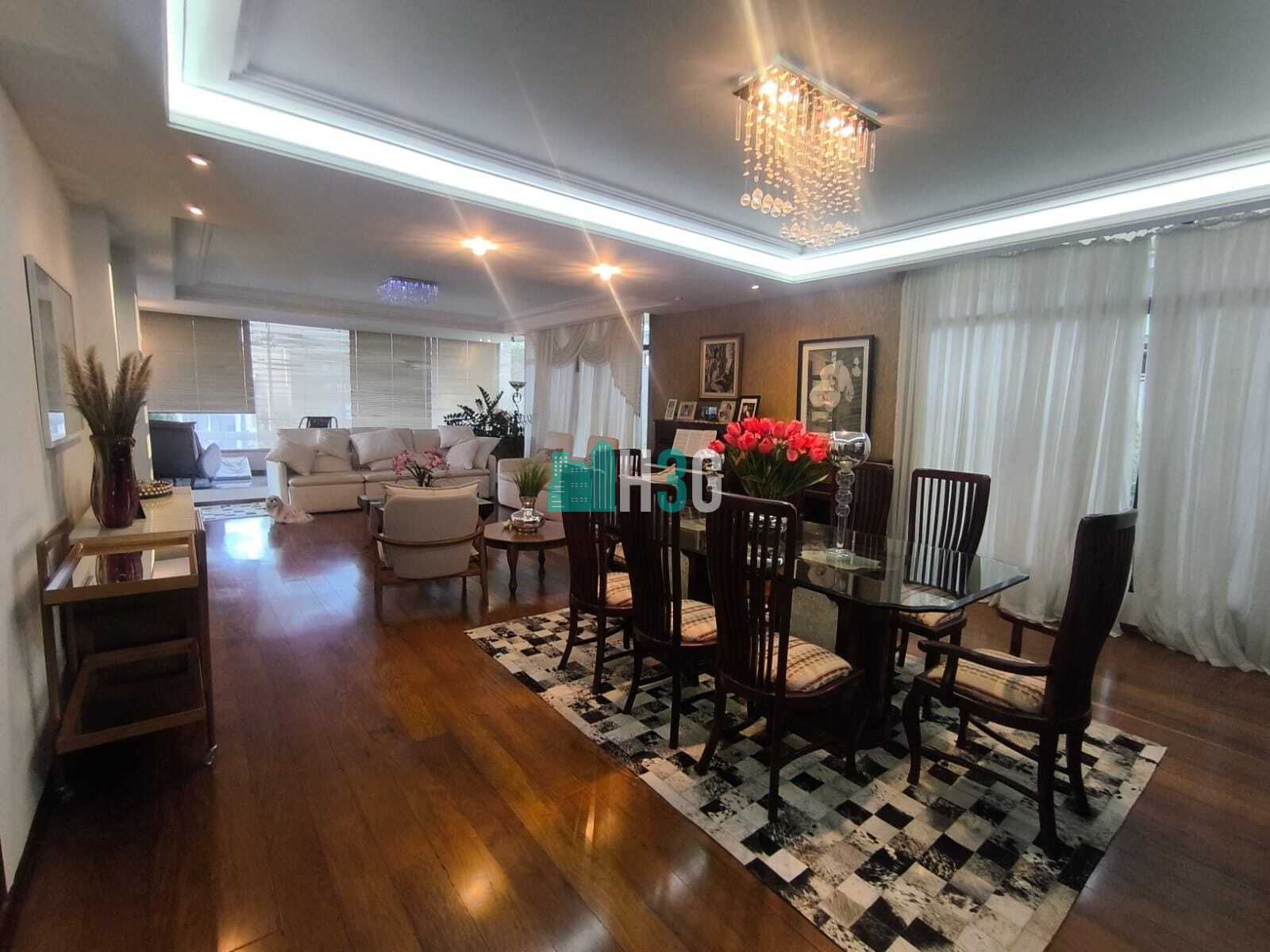 Casa a venda no Centro em Apucarana/Pr
