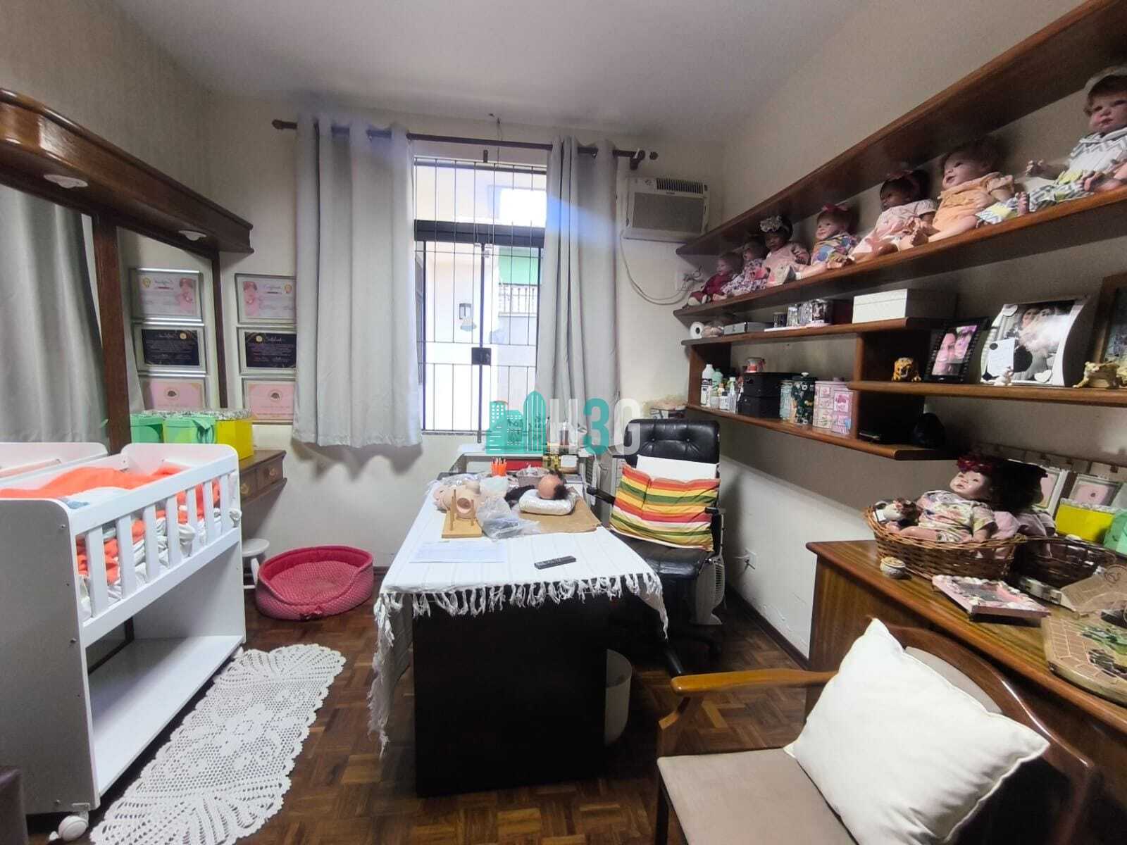 Casa a venda no Centro em Apucarana/Pr