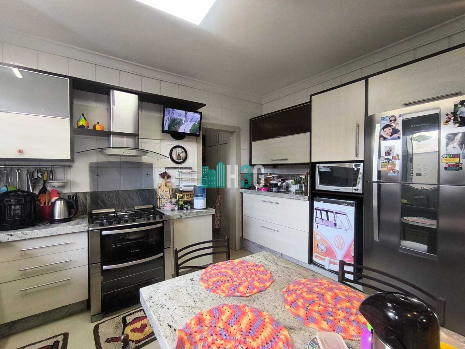 Casa a venda no Centro em Apucarana/Pr