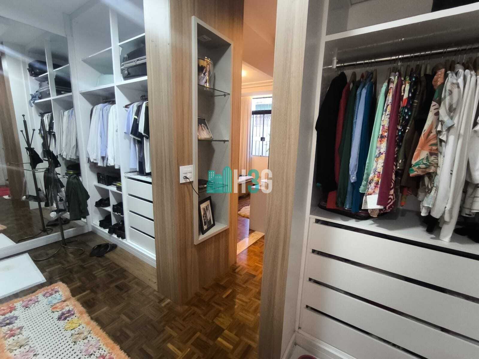 Casa a venda no Centro em Apucarana/Pr