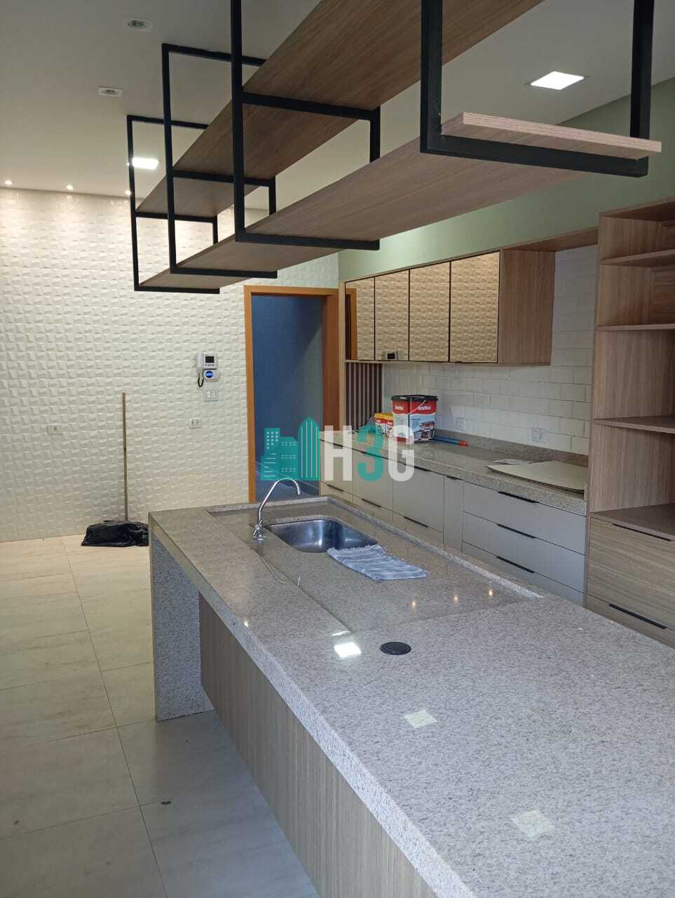 Sobrado à Venda na Vila Social em Apucarana/Pr