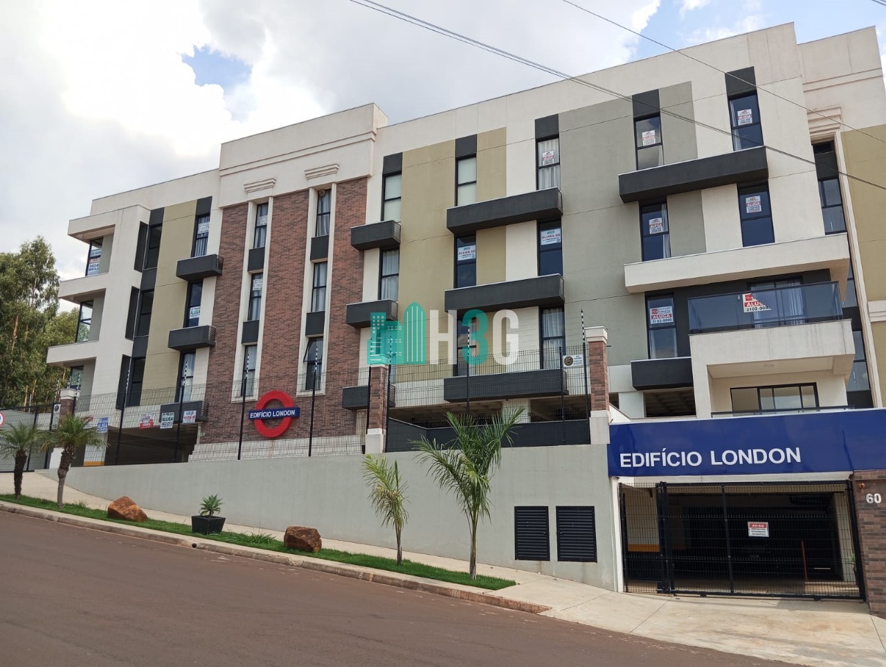 Apartamento para Locação no Ed. London - Apucarana/Pr